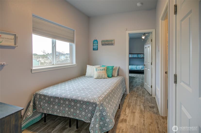 Property photo for 1120 Ocean Shores Boulevard SW, Ocean Shores photo 25