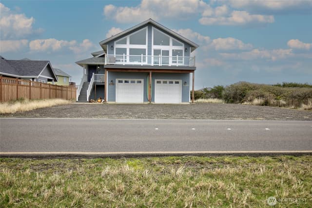 Property photo for 1120 Ocean Shores Boulevard SW, Ocean Shores photo 2