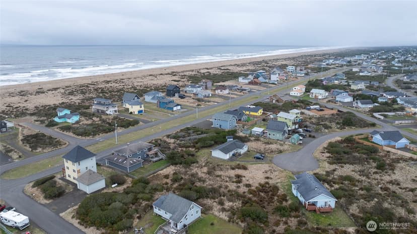 Property photo for 1120 Ocean Shores Boulevard SW, Ocean Shores photo 35