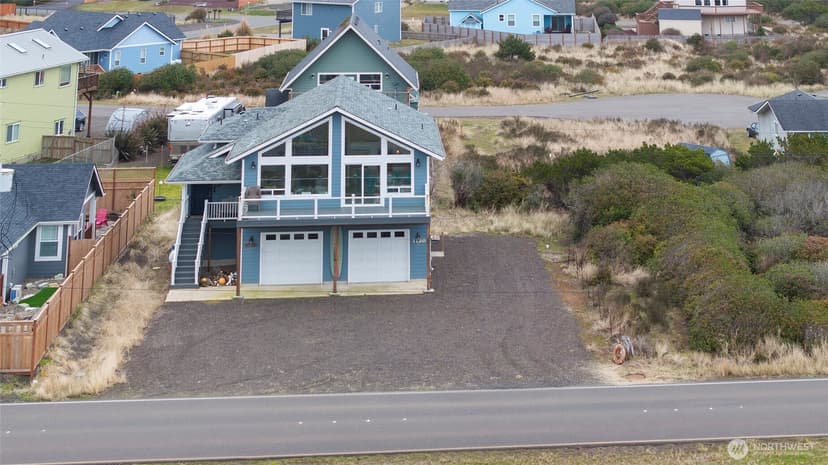 Property photo for 1120 Ocean Shores Boulevard SW, Ocean Shores photo 5