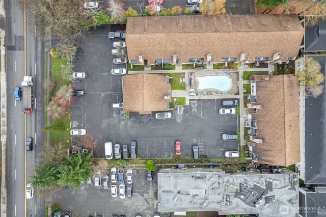 Property photo for 12434 Ambaum Boulevard SW #114, Burien photo 2