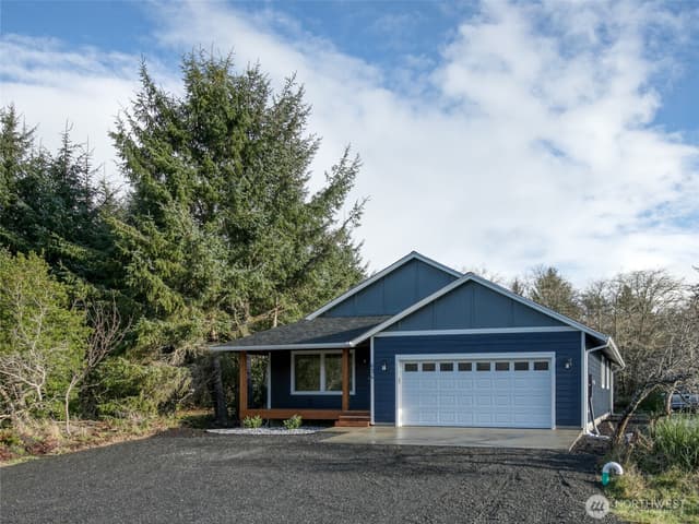 Property photo for 634 Island Circle SE, Ocean Shores photo 3
