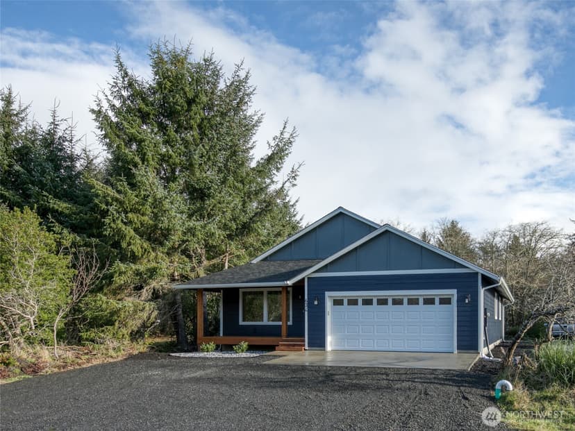 Property photo for 634 Island Circle SE, Ocean Shores photo 3