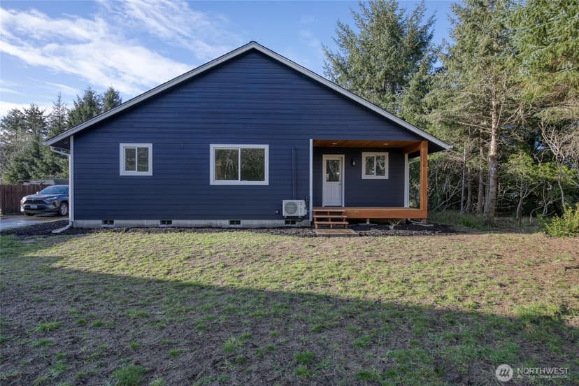 Property photo for 634 Island Circle SE, Ocean Shores photo 35