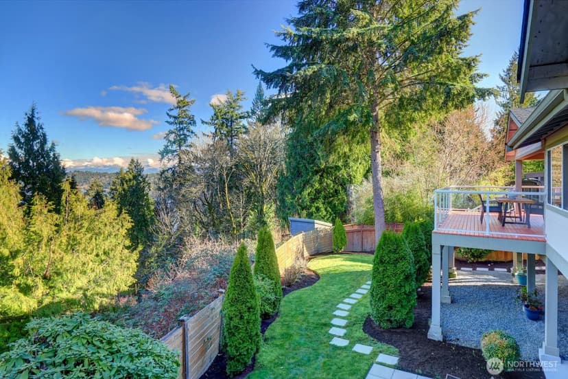 Property photo for 460 168th Avenue SE, Bellevue photo 30