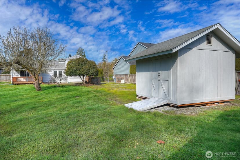 Property photo for 407 18th Street SW, Puyallup photo 35