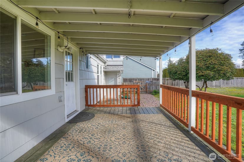 Property photo for 407 18th Street SW, Puyallup photo 30