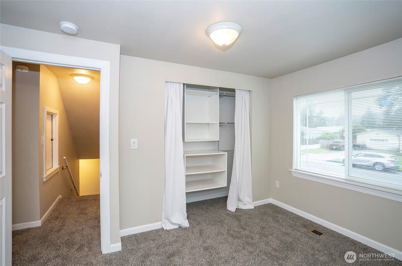Property photo for 407 18th Street SW, Puyallup photo 24