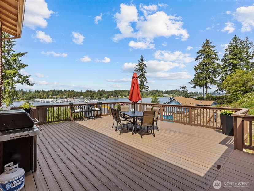 Property photo for 2540 E Phinney Bay Place, Bremerton photo 13