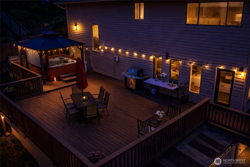Property photo for 2540 E Phinney Bay Place, Bremerton photo 11