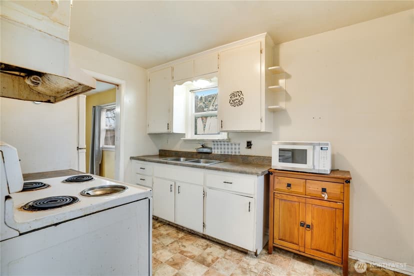 Property photo for 3610 S Ainsworth Avenue, Tacoma photo 14