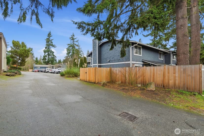 Property photo for 7431 212th Street SW #16, Edmonds photo 19