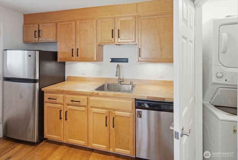Property photo for 7431 212th Street SW #16, Edmonds photo 8