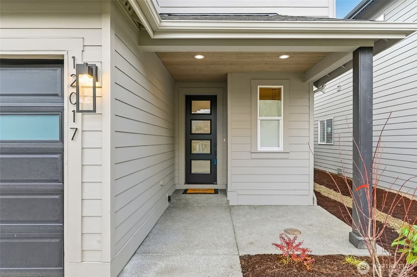 Property photo for 12017 44th Avenue S, Tukwila photo 2