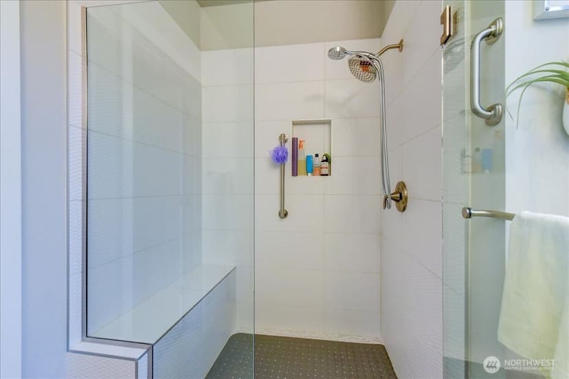 Property photo for 17909 145th Street E, Bonney Lake photo 13