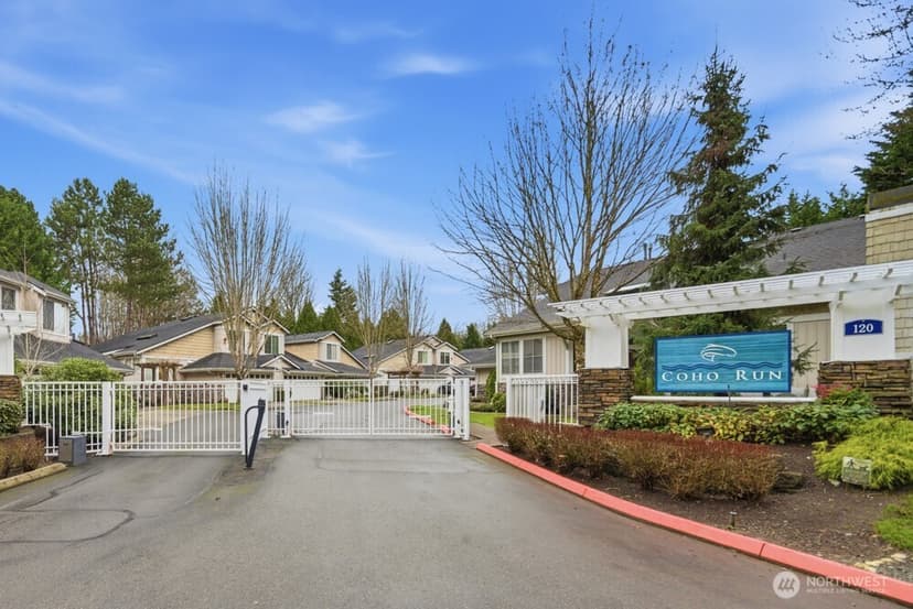 Property photo for 120 Newport Way NW #9, Issaquah photo 40
