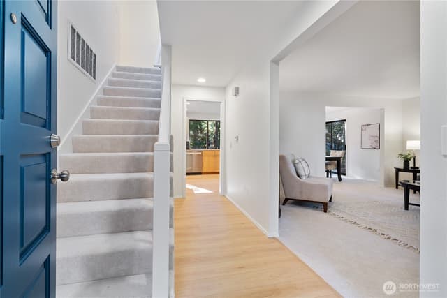 Property photo for 22013 SE 33rd Street, Sammamish photo 3