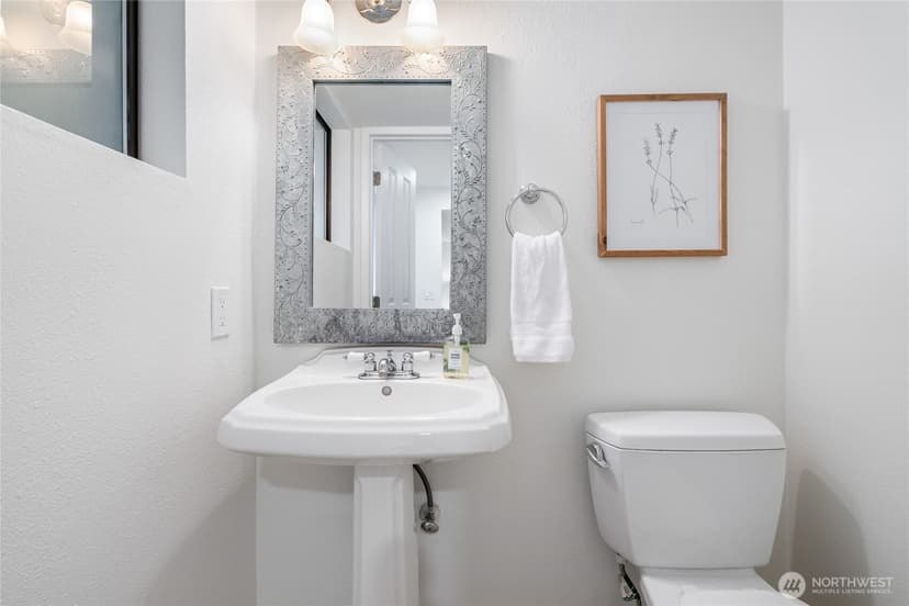 Property photo for 22013 SE 33rd Street, Sammamish photo 7