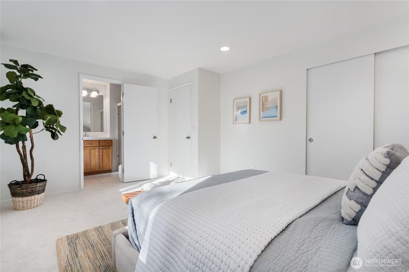 Property photo for 22013 SE 33rd Street, Sammamish photo 19