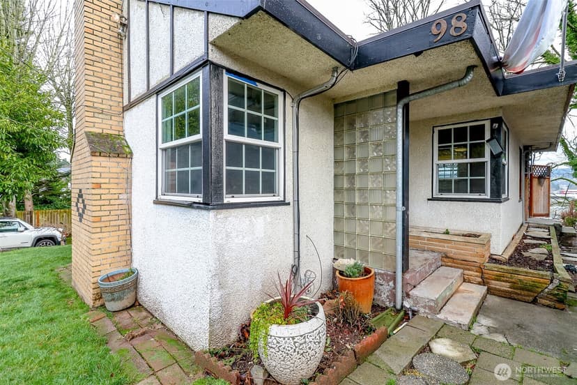Property photo for 98 Hardie Avenue SW, Renton photo 4