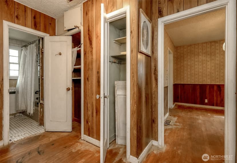 Property photo for 98 Hardie Avenue SW, Renton photo 19