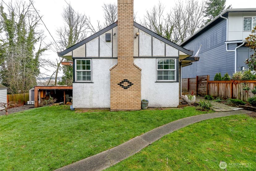 Property photo for 98 Hardie Avenue SW, Renton photo 2