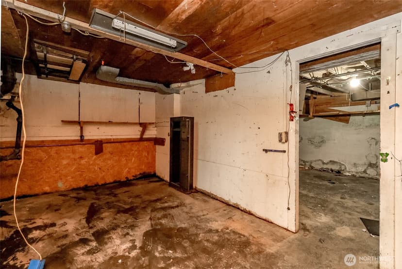 Property photo for 98 Hardie Avenue SW, Renton photo 22