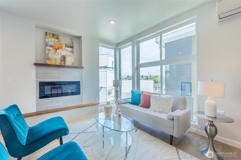 Property photo for 1015 Sturgus Avenue S #A, Seattle photo 5