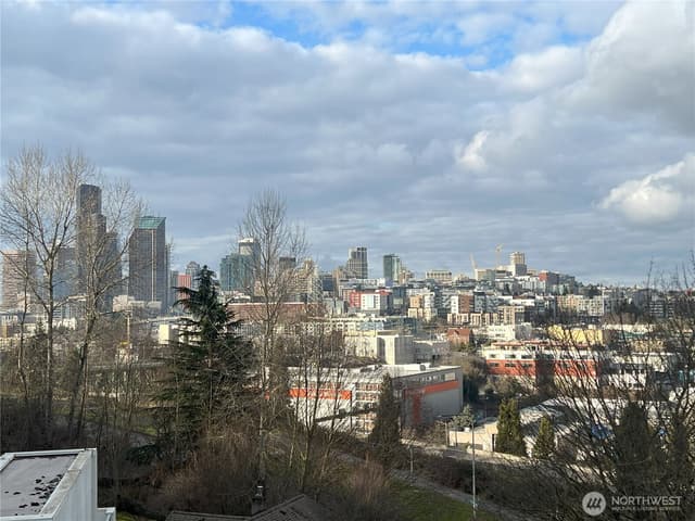 Property photo for 1015 Sturgus Avenue S #A, Seattle photo 2