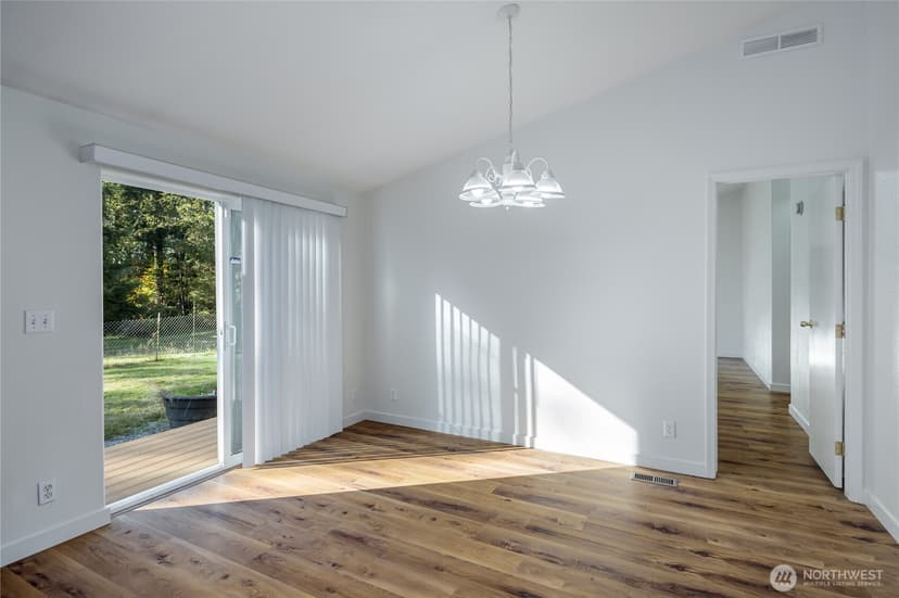 Property photo for 10811 138th Street NE, Arlington photo 19