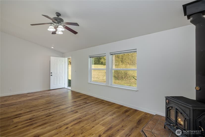 Property photo for 10811 138th Street NE, Arlington photo 24