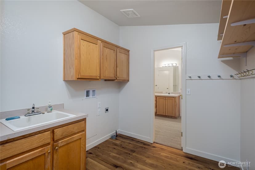 Property photo for 10811 138th Street NE, Arlington photo 23