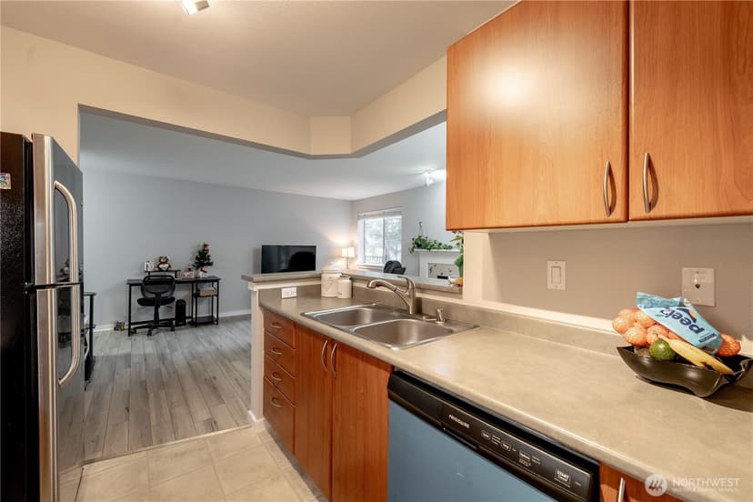 Property photo for 15415 35th Avenue W #F204, Lynnwood photo 18