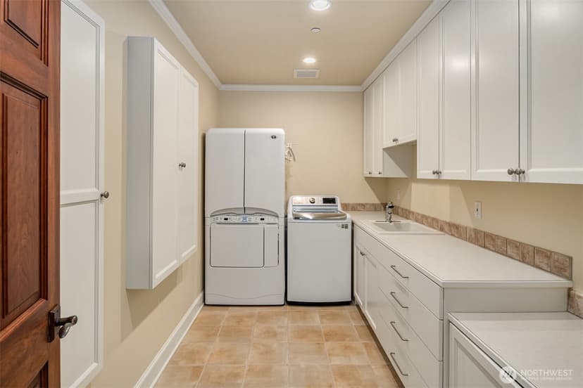 Property photo for 10132 NE 59th Street #C, Kirkland photo 26
