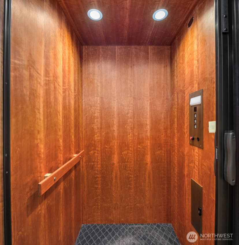 Property photo for 10132 NE 59th Street #C, Kirkland photo 17