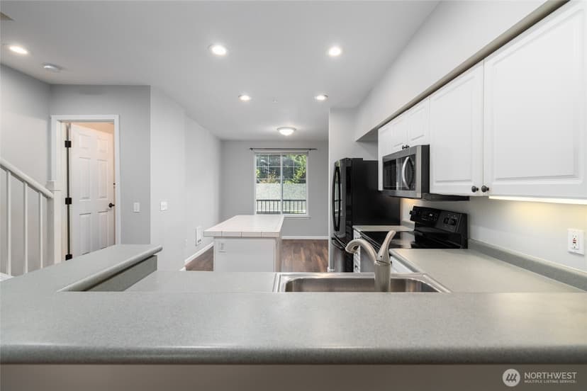 Property photo for 16125 Juanita-Woodinville Way NE #805, Bothell photo 15