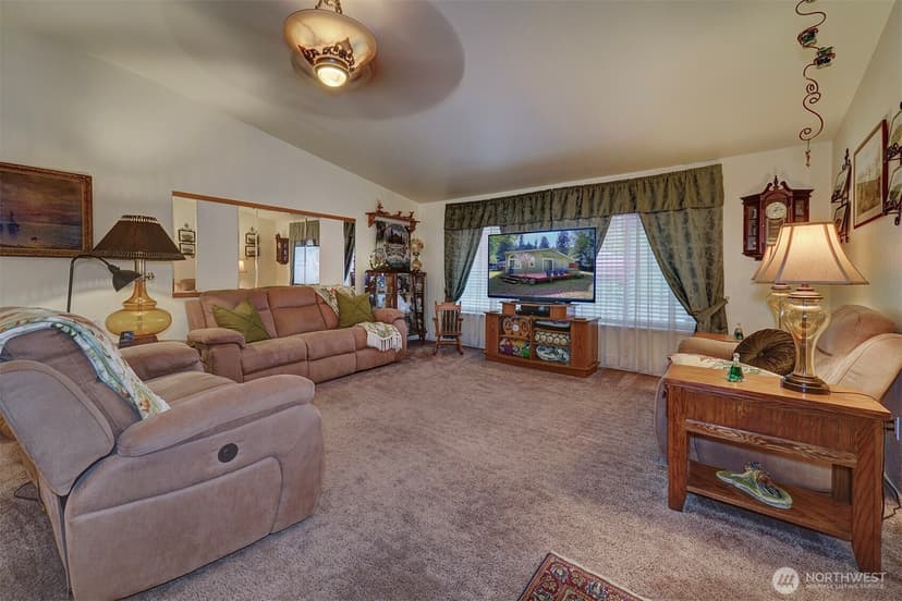 Property photo for 24028 Vinland Terrace NW, Poulsbo photo 27
