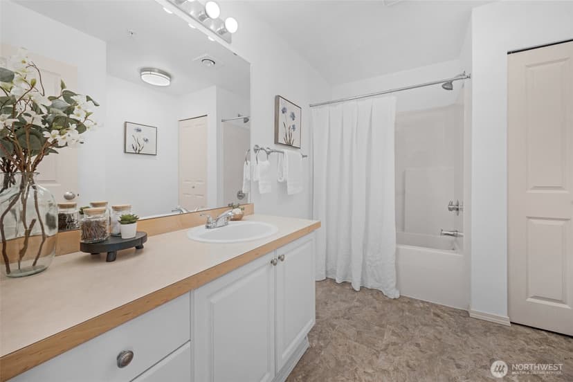 Property photo for 14007 69th Drive SE #R2, Snohomish photo 19