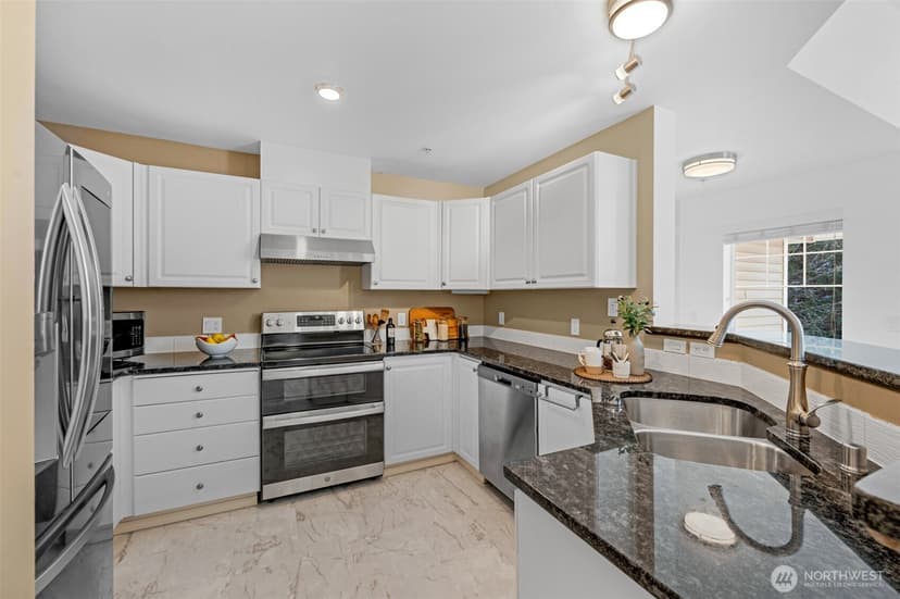 Property photo for 14007 69th Drive SE #R2, Snohomish photo 10