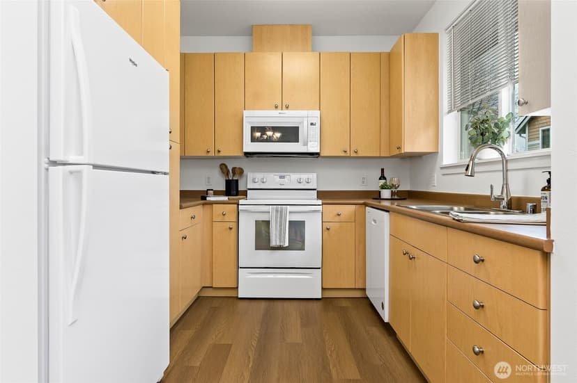 Property photo for 6129 Lindsay Drive SE #C8, Auburn photo 9