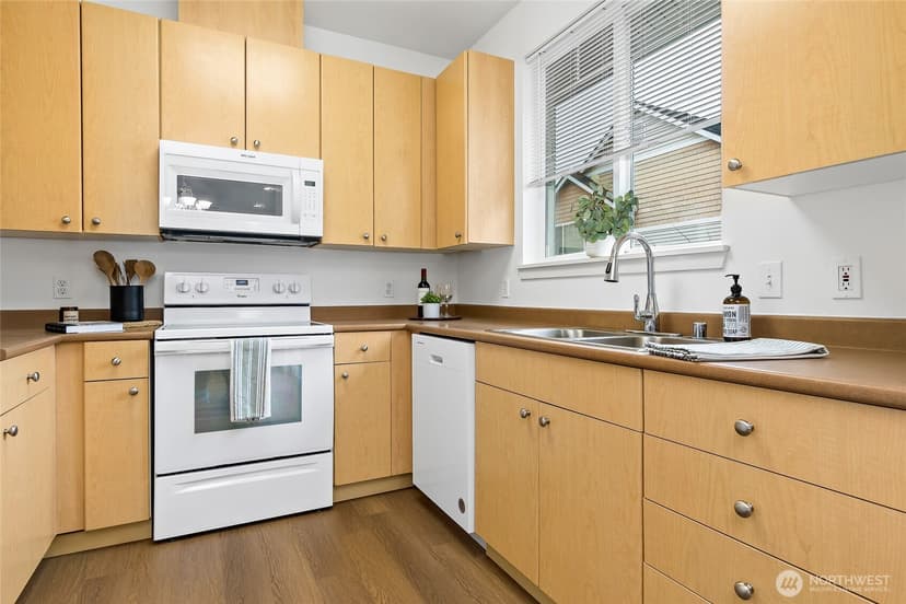 Property photo for 6129 Lindsay Drive SE #C8, Auburn photo 10