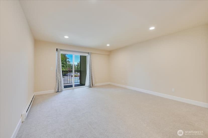 Property photo for 14600 NE 32ND Street #I-16, Bellevue photo 9