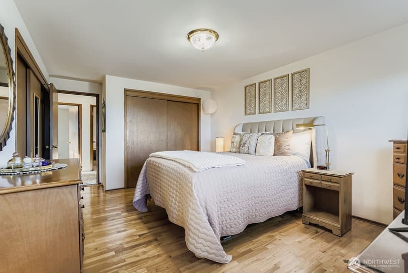 Property photo for 5215 S 164th Street, Tukwila photo 13