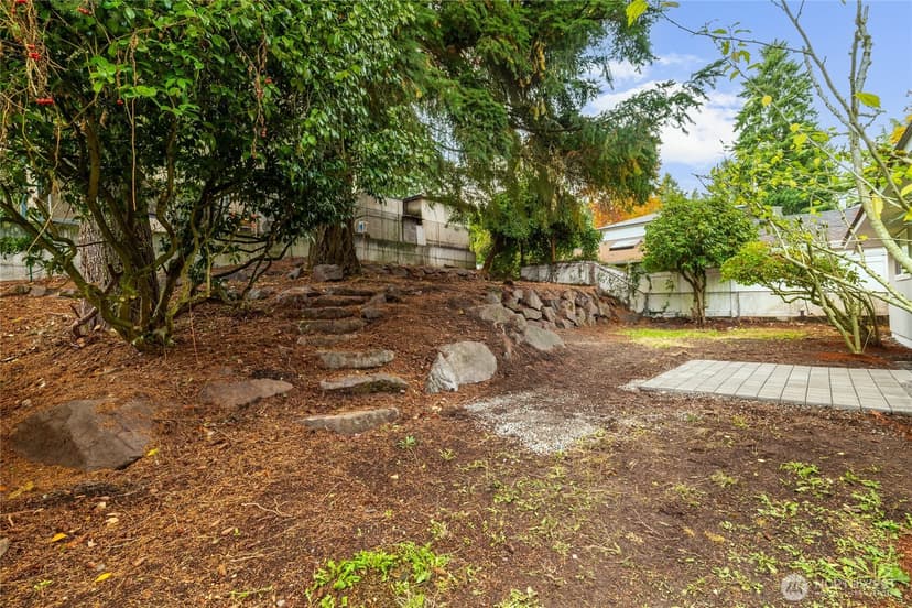 Property photo for 11721 24th Avenue NE, Seattle photo 36