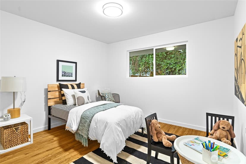 Property photo for 11721 24th Avenue NE, Seattle photo 19