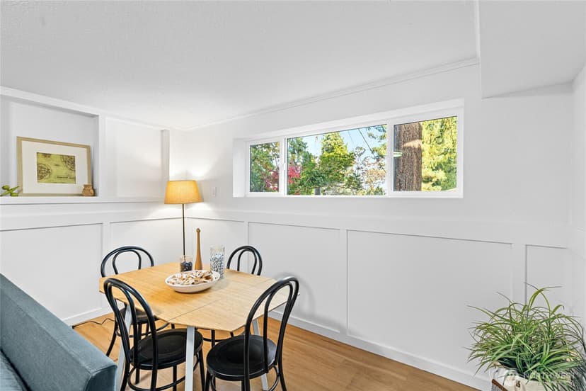 Property photo for 11721 24th Avenue NE, Seattle photo 24