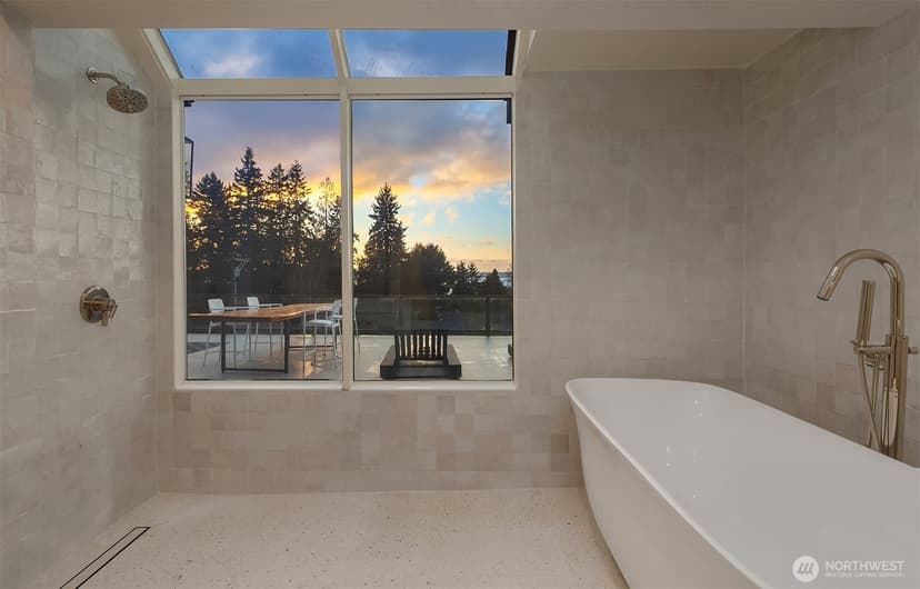 Property photo for 19303 Olympic View Drive, Edmonds photo 20