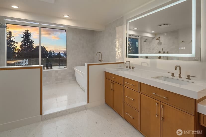 Property photo for 19303 Olympic View Drive, Edmonds photo 23