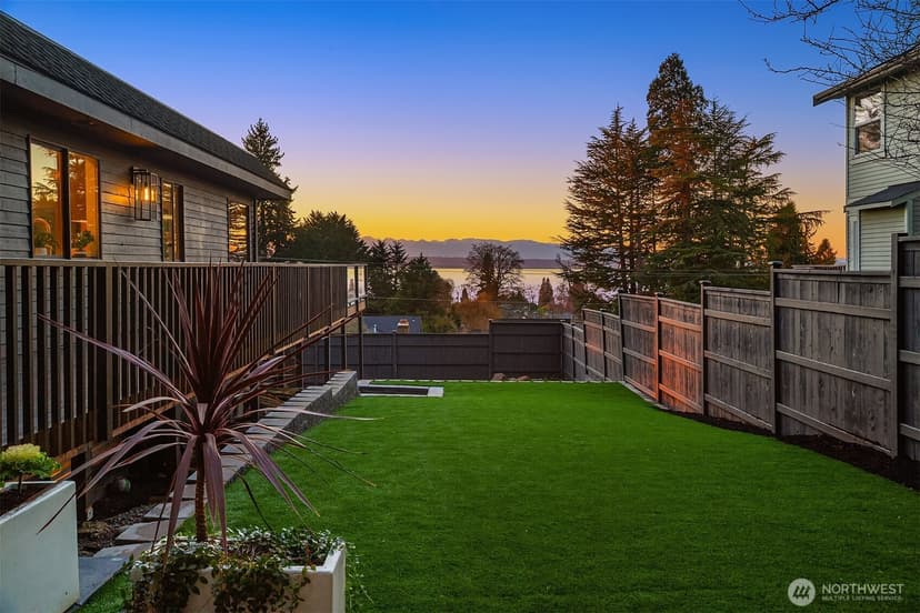 Property photo for 19303 Olympic View Drive, Edmonds photo 38
