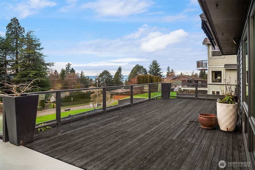 Property photo for 19303 Olympic View Drive, Edmonds photo 35